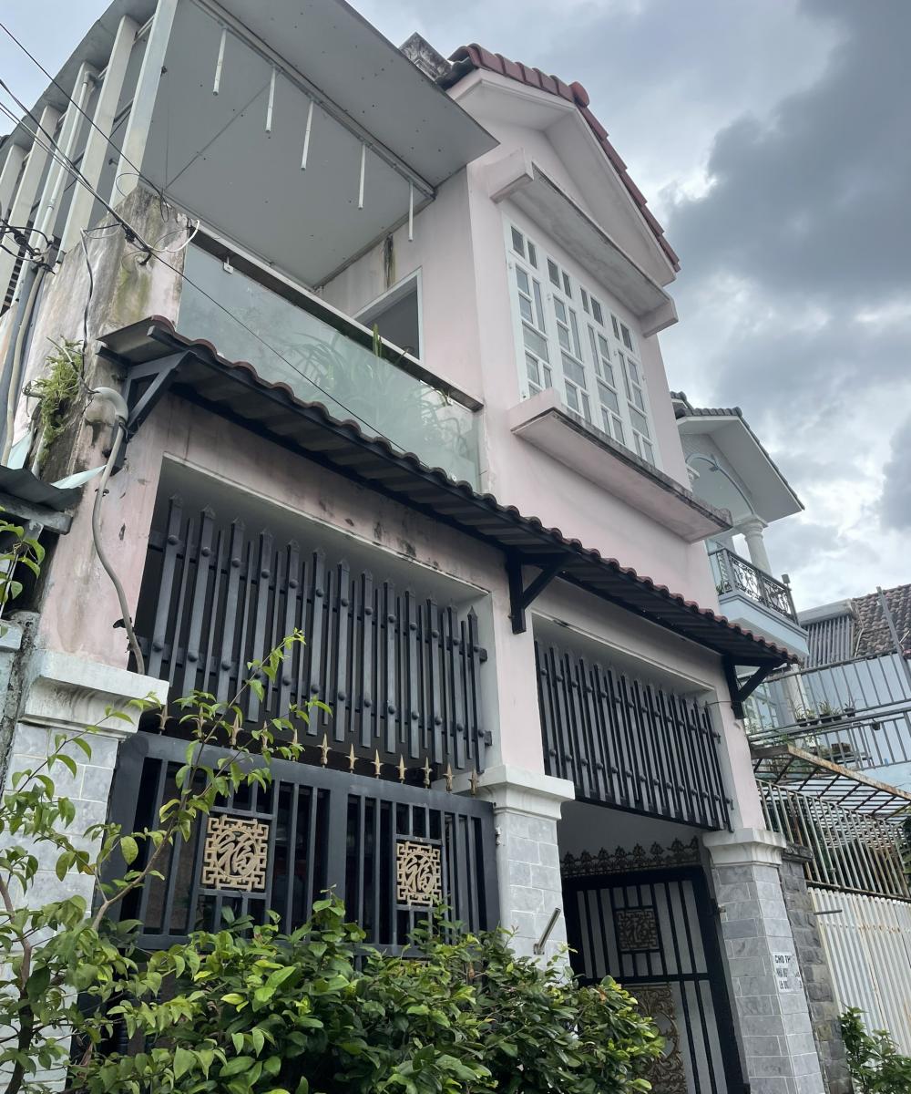 Cho thuê nhà 1 trệt 1 lầu gồm 3PN tại đường 160 P. Tăng Nhơn Phú A. Q.9