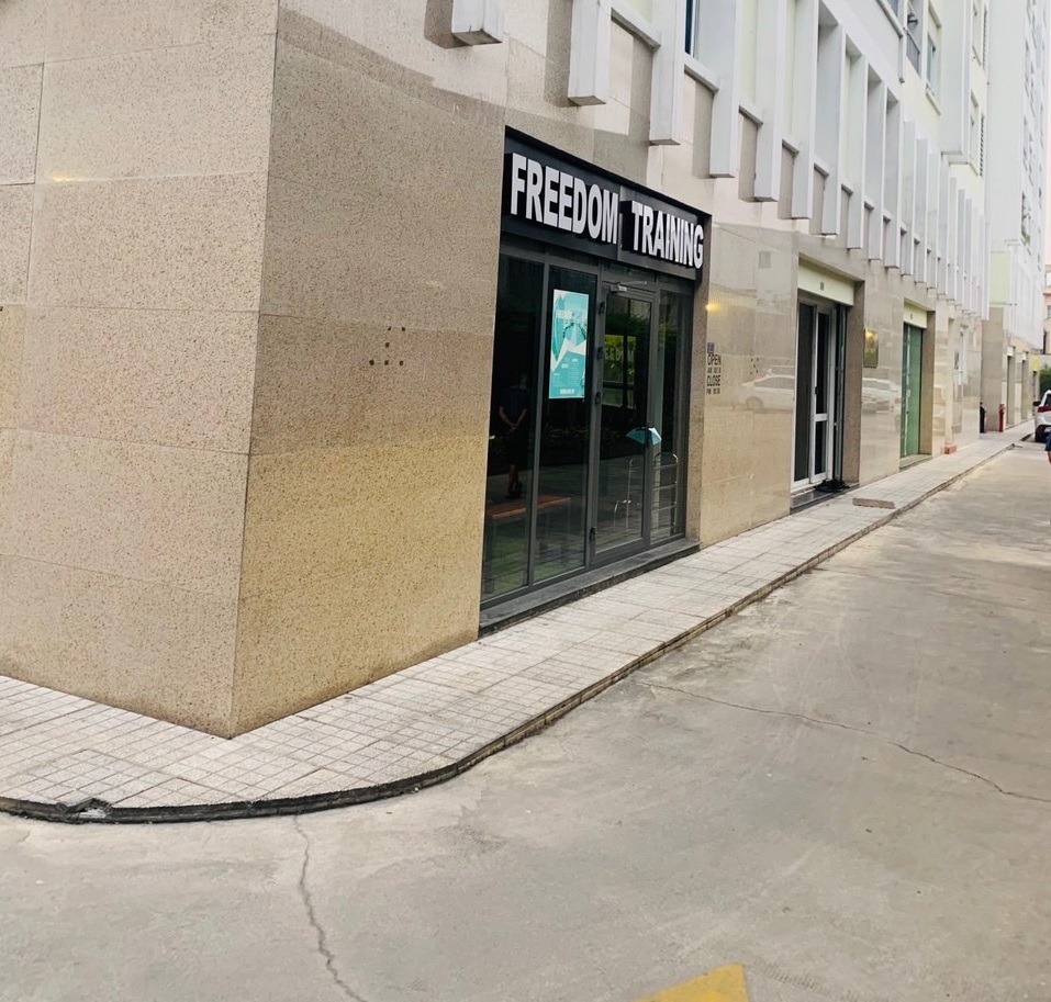 Bán shophouse 2 tầng, căn góc 2 mặt tiền siêu thoáng mát, sở hữu vĩnh viễn tại Quận Bình Thạnh, vừa ở vừa kinh doanh, đang cho thuê 23tr/tháng