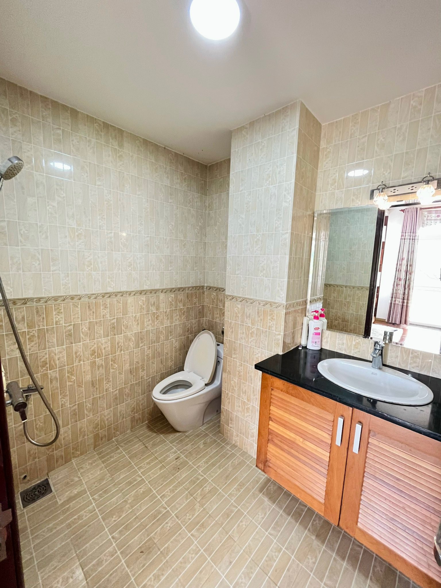 Bán nhà 1T2L đường 12m KDC Gia Hoà, P. Phước Long B Q.9. Giá 16.2 tỷ