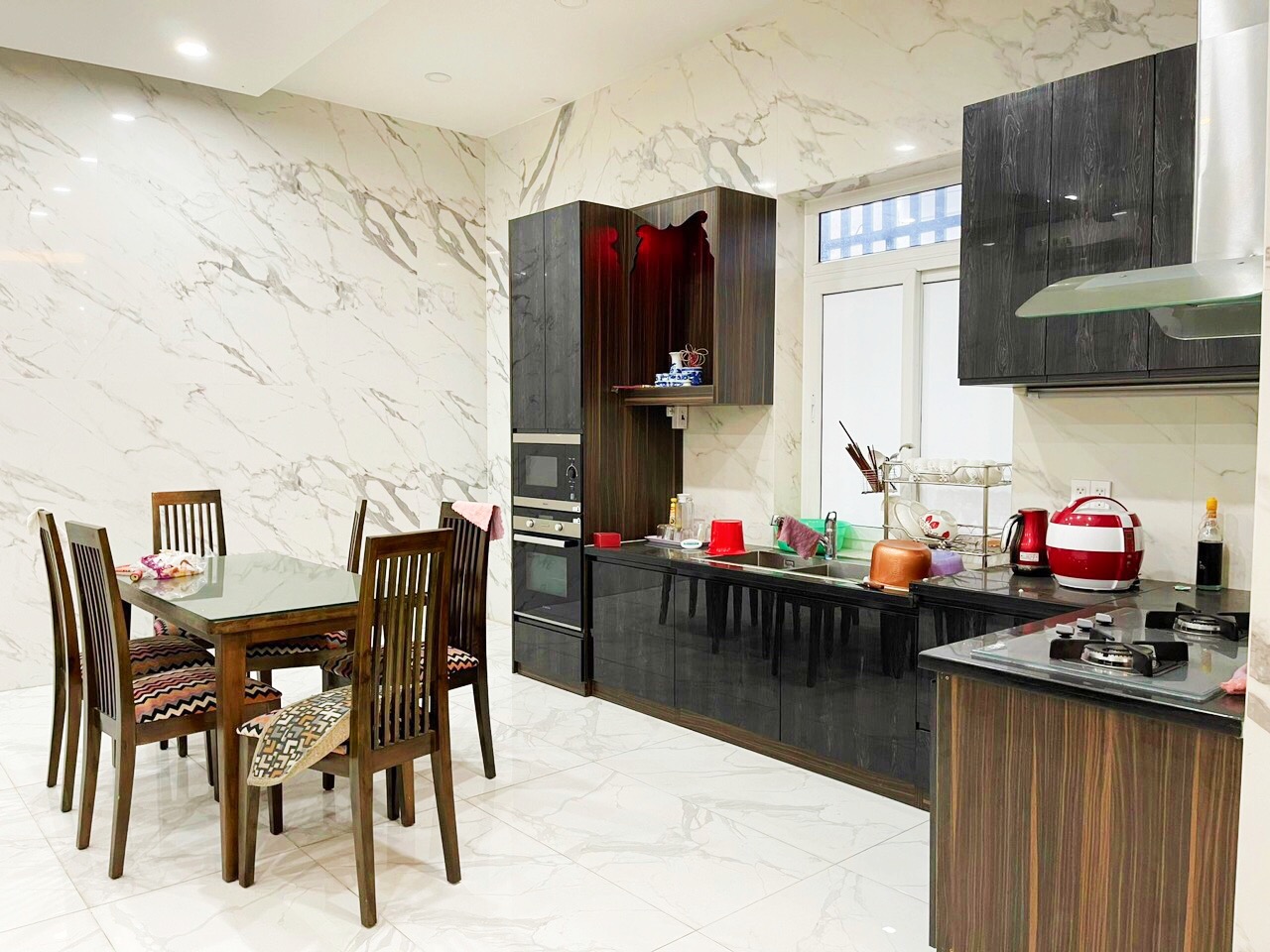 Bán nhà góc 2 Mặt tiền đường 297, P. Phước Long B Q.9