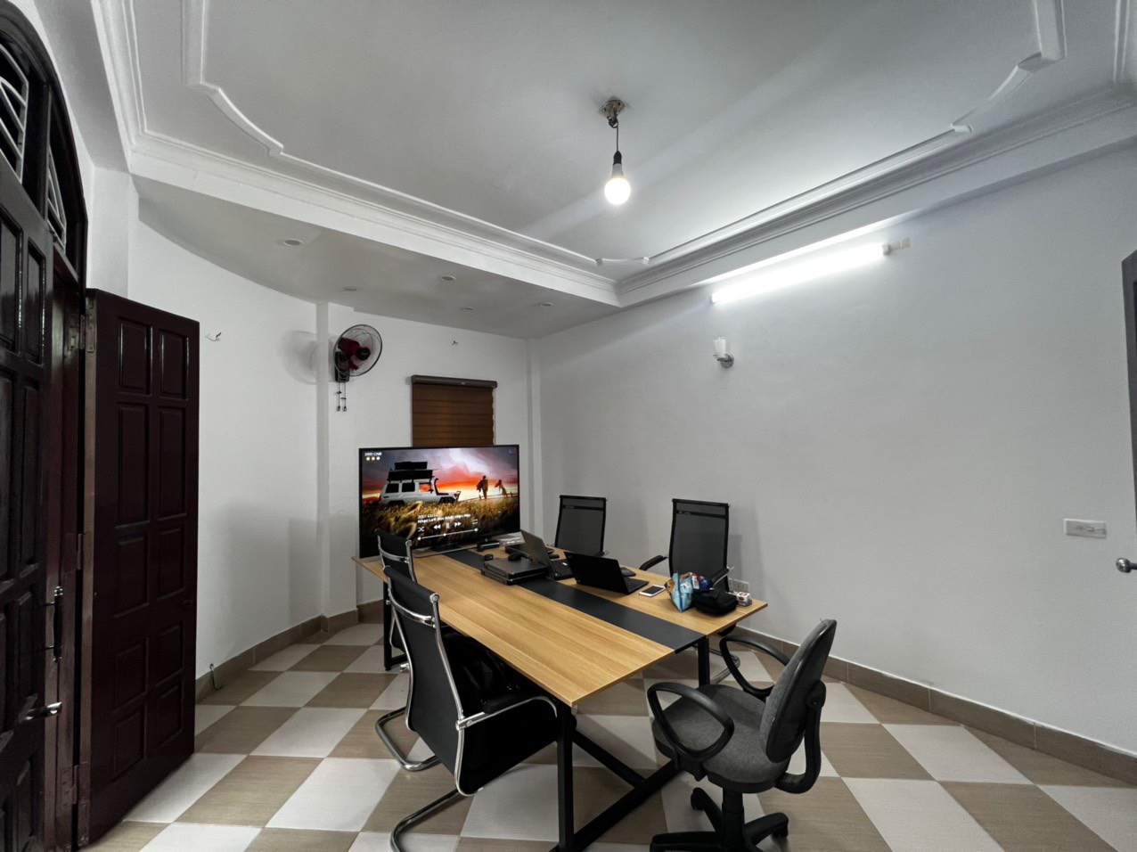 Cần bán Nhà 2 mặt tiền, 5 tầng, 4 Phòng Ngủ, Full nội thất