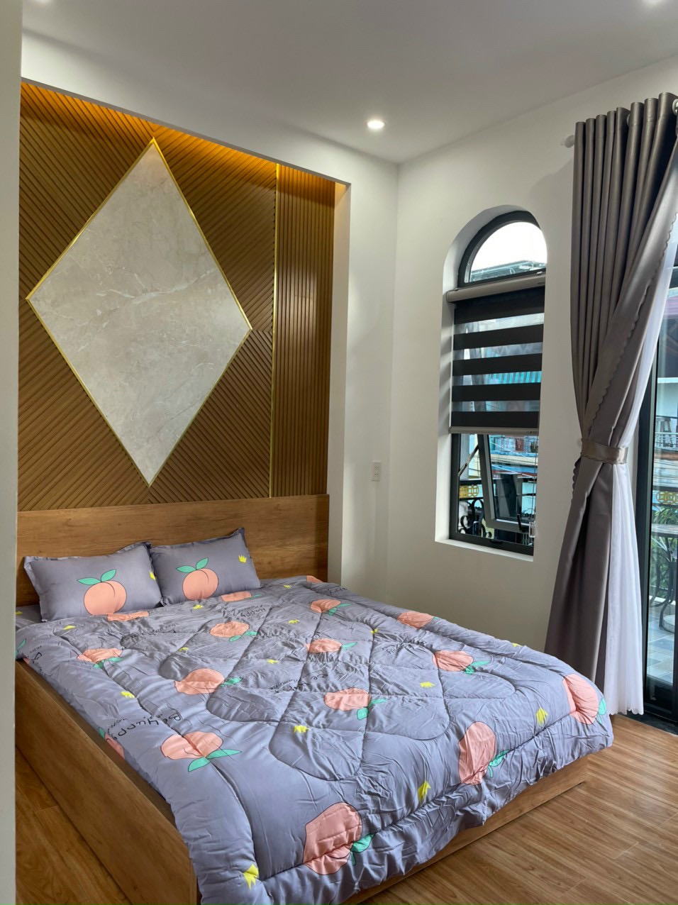 Cần bán nhà mặt tiền hoà minh 3 gần biển Nguyễn tất thành