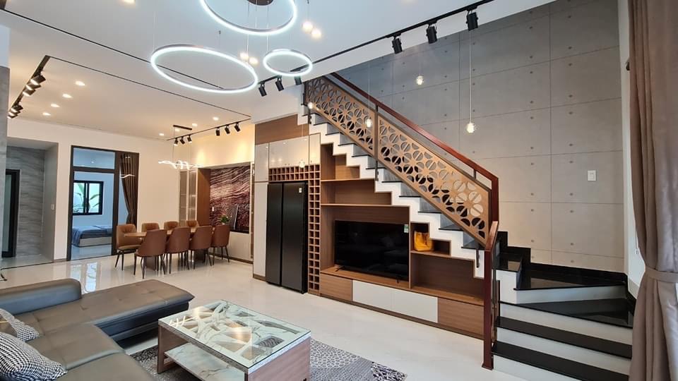 Cần bán nhà mặt tiền Phú Xuân