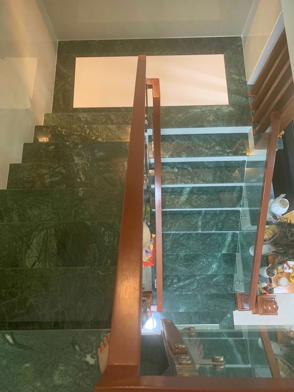Bán nhà 1T1L kiên cố 137m2 hẻm xe hơi 1 sẹc đường Đình Phong Phú Q.9