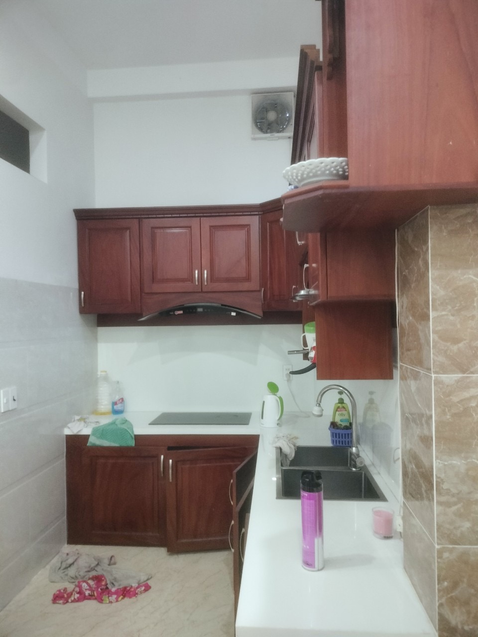 Cho thuê nhà 1T2L hẻm xe tải đường Lã Xuân Oai, P. Tăng Nhơn Phú A