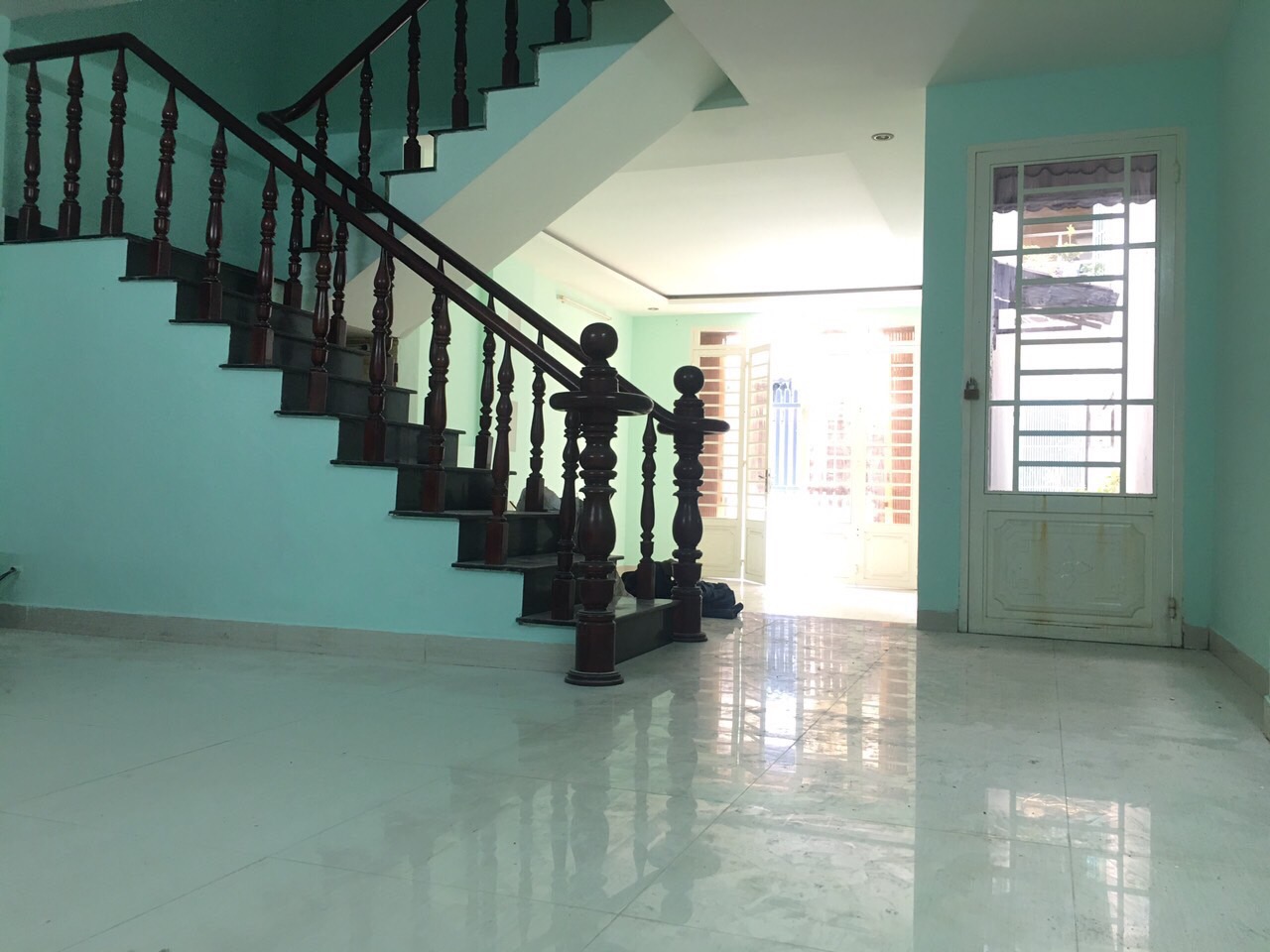 Cho thuê nhà 1T1L 60m2 đường 339 gần Đỗ Xuân Hợp Q.9. Giá 8tr/ tháng