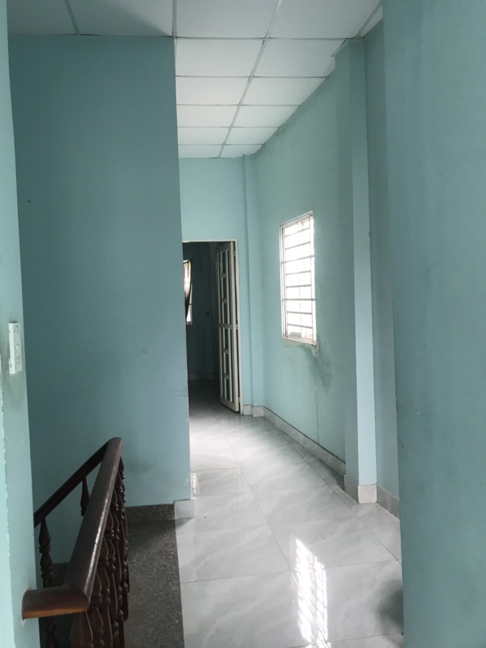 Cho thuê nhà 1T1L gồm 3PN diện tích 70m2 gần đường Dương Đình Hội Q.9. Giá 7.5tr/ tháng