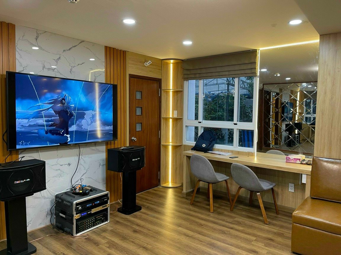Bán shophouse 2 tầng, căn góc 2 mặt tiền siêu thoáng mát, sở hữu vĩnh viễn tại Quận Bình Thạnh, vừa ở vừa kinh doanh, đang cho thuê 23tr/tháng