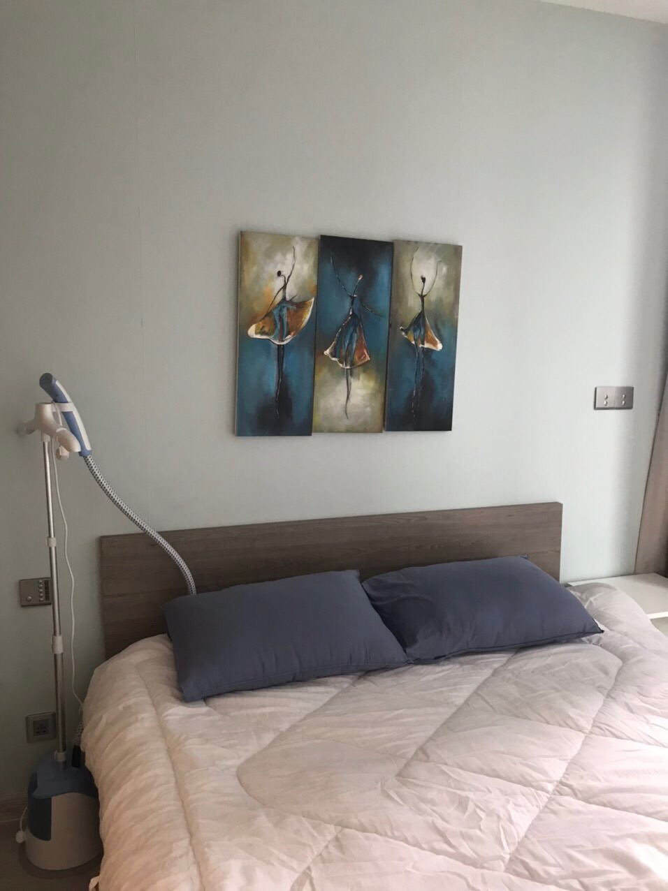 Cần bán 3PN VINHOMES GOLDEN RIVER, QUẬN 1